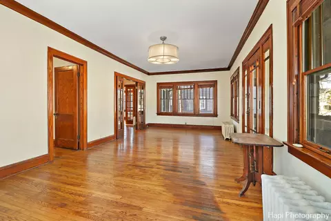 329 W Main St, Cary, IL 60013 photo 4