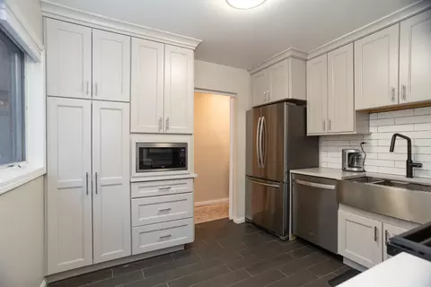 1663 N Vine St, Chicago, IL 60614 photo 8