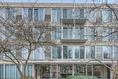 2555 Gross Point Rd #300, Evanston, IL 60201