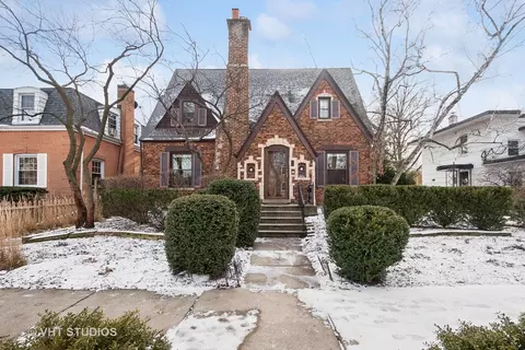 5841 N Kingsdale Ave, Chicago, IL 60646