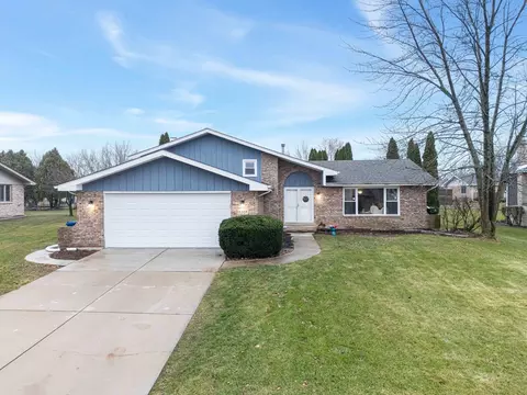 13307 W Woodland Dr, Homer Glen, IL 60491