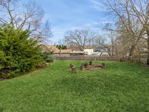 Exterior - 685 Chester Ave, Elgin, IL 60120 photo 5 of 5
