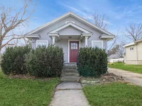 685 Chester Ave, Elgin, IL 60120
