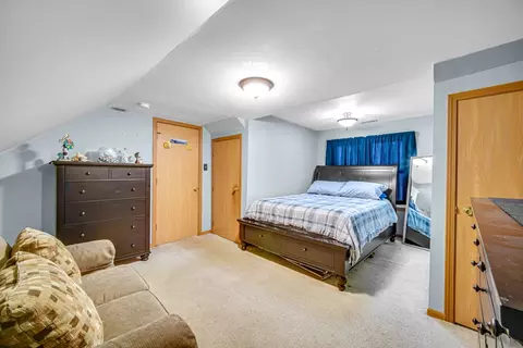 Bedroom - 6748 S 77th Ave, Bridgeview, IL 60455 photo 3 of 3