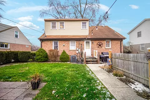 Exterior - 6748 S 77th Ave, Bridgeview, IL 60455 photo 3 of 3