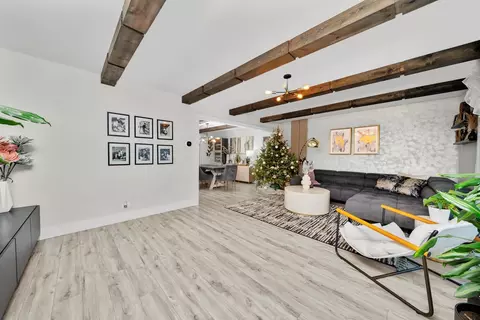 Living - 100 Cheviot Dr, Bartlett, IL 60103 photo 1 of 10