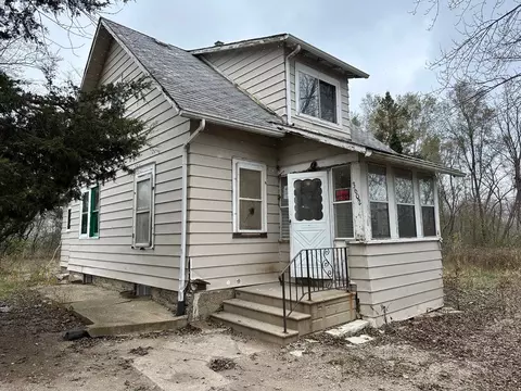 3602 21st St, Zion, IL 60099