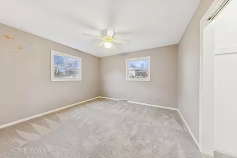 Bedroom - 117 W Bailey Rd, Naperville, IL 60565 photo 1 of 3