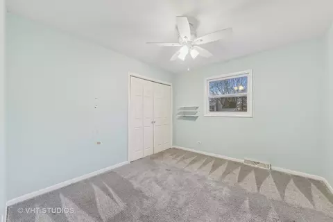 Bedroom - 117 W Bailey Rd, Naperville, IL 60565 photo 3 of 3