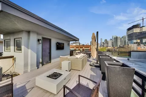 448 N Carpenter St #C, Chicago, IL 60642 photo 24