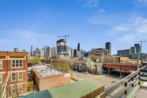 448 N Carpenter St #C, Chicago, IL 60642 photo 25