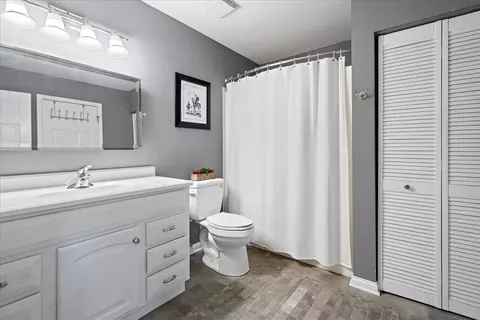 3006 Anton Dr, Aurora, IL 60504 photo 18
