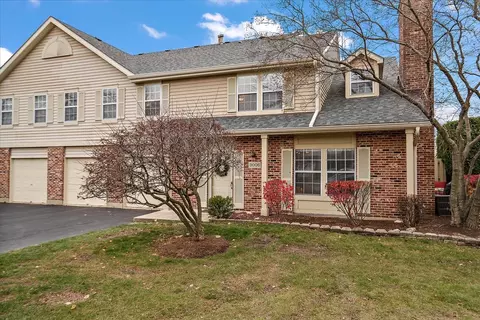 3006 Anton Dr, Aurora, IL 60504 photo 2
