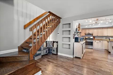3006 Anton Dr, Aurora, IL 60504 photo 4
