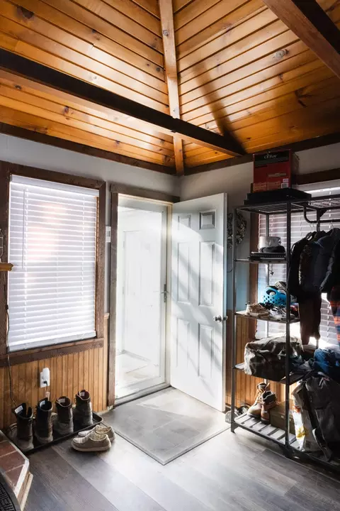 Entry Way - 504 E 2nd St, Rock Falls, IL 61071 photo 7 of 7