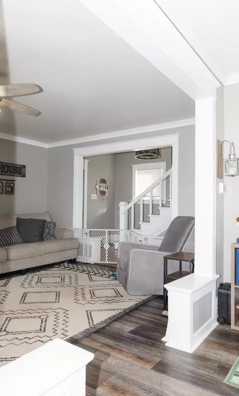 Entry Way - 504 E 2nd St, Rock Falls, IL 61071 photo 5 of 7