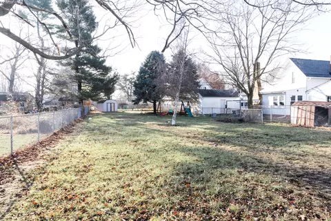 Exterior - 504 E 2nd St, Rock Falls, IL 61071 photo 8 of 11