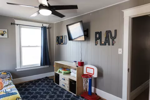 Bedroom - 504 E 2nd St, Rock Falls, IL 61071 photo 4 of 7