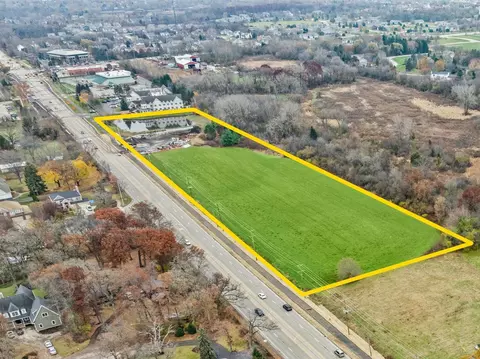 0 Hunt Club Rd, Gurnee, IL 60031
