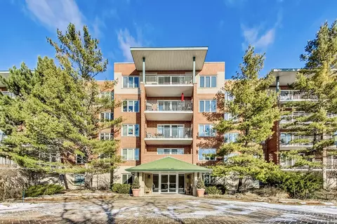 3940 W Bryn Mawr Ave #203, Chicago, IL 60659