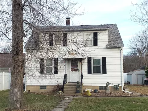 428 Sunnyside Ave, Ottawa, IL 61350
