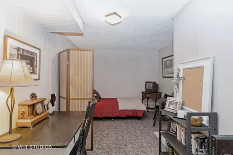 Bedroom - 42 Forest Ln, Cary, IL 60013 photo 1 of 3
