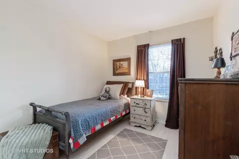 Bedroom - 42 Forest Ln, Cary, IL 60013 photo 3 of 3