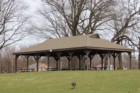 Exterior - 137 Park Rd, Lakemoor, IL 60051 photo 7 of 7