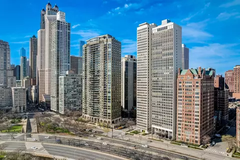 1110 N Lake Shore Dr #18S, Chicago, IL 60611