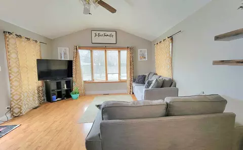 Living - 705 W Dowell Rd, Mchenry, IL 60051 photo 2 of 2