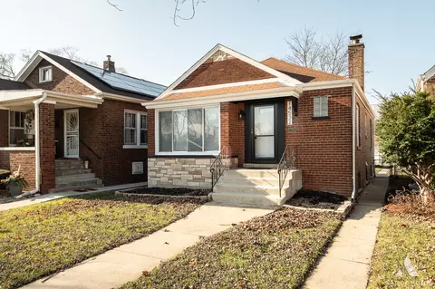 14532 S Union Ave, Riverdale, IL 60827