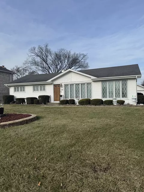 8332 W Argyle St, Norridge, IL 60706
