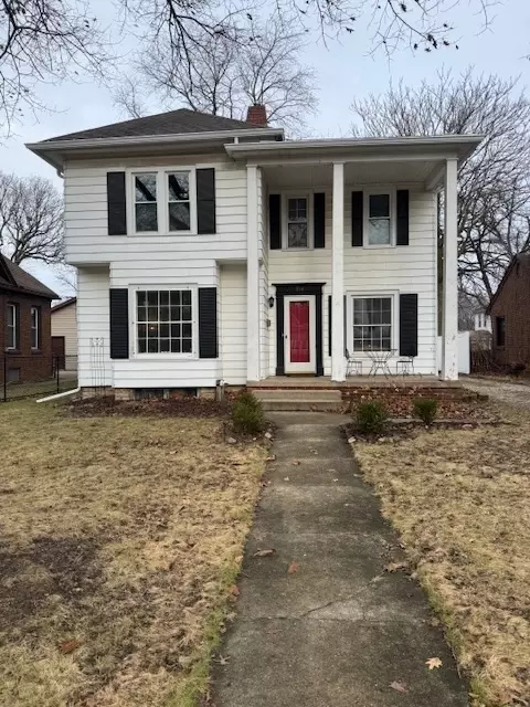 114 W Washington St, Streator, IL 61364