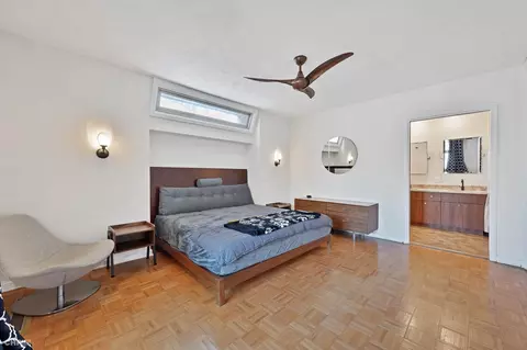 Bedroom - 1158 E 49th St, Chicago, IL 60615 photo 2 of 4