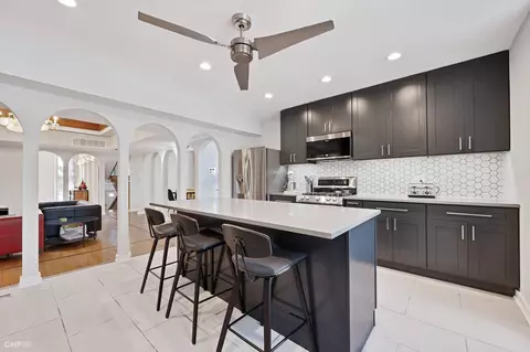 Kitchen - 1158 E 49th St, Chicago, IL 60615 photo 1 of 3