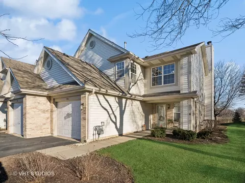 1950 Lilac Ct, Schaumburg, IL 60193
