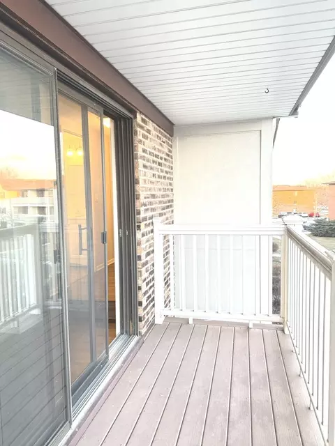 Exterior - 197 Gregory St #13, Aurora, IL 60504 photo 1 of 1