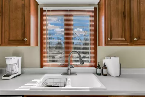 Kitchen - 1906 Garling Dr, Bloomington, IL 61701 photo 4 of 4