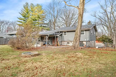 Exterior - 2414 Suffolk Ln, Joliet, IL 60433 photo 6 of 7
