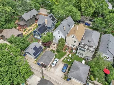 View/Area - 2024 Maple Ave, Evanston, IL 60201 photo 2 of 2