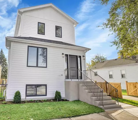 7311 W Addison St, Chicago, IL 60634