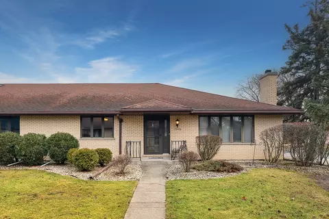 15620 Petunia Ct, Orland Park, IL 60462