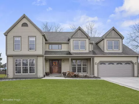 26 W135 Pheasant Ct, Carol Stream, IL 60188
