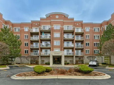 6559 W George St #409, Chicago, IL 60634