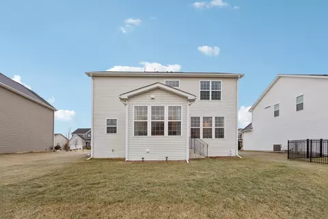 Exterior - 12401 S Meridian Ln, Plainfield, IL 60585 photo 4 of 5