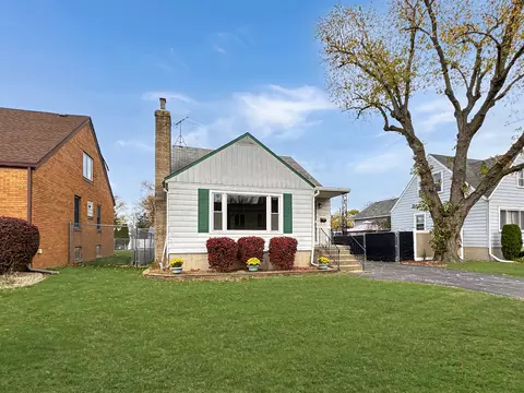 3540 Randolph St, Lansing, IL 60438