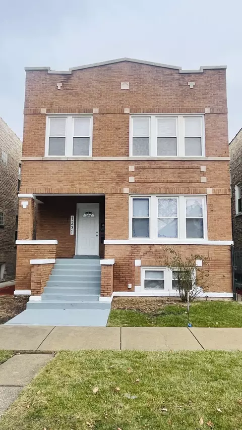 1231 N Parkside Ave, Chicago, IL 60651