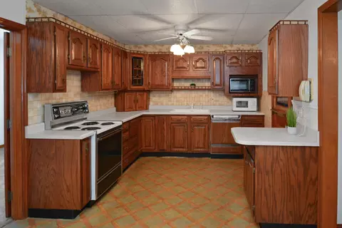 Kitchen - 309 E Ziebarth Rd, Normal, IL 61761 photo 1 of 9