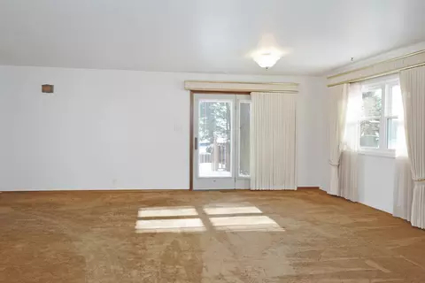Living - 309 E Ziebarth Rd, Normal, IL 61761 photo 4 of 9