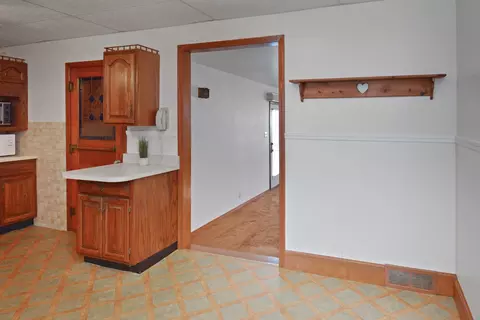 Entry Way - 309 E Ziebarth Rd, Normal, IL 61761 photo 2 of 11